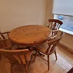 22a 2 Bedroom Flat Close To Centre Διαμέρισμα *